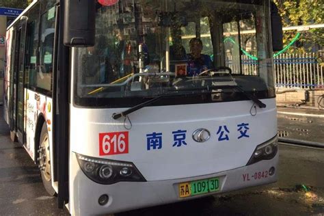 在天津站坐186路公交车在哪坐？_百度知道
