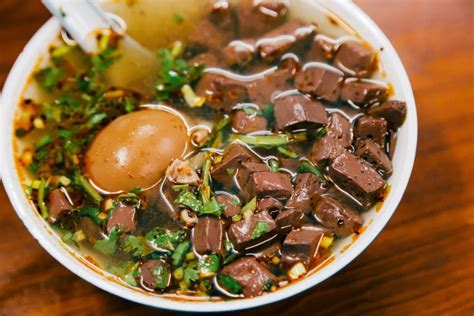 鸭血粉丝汤，配方做法详细讲解，汤鲜味美，比买的还要好吃_凤凰网视频_凤凰网