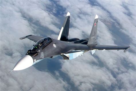 北约F-35首次拦截俄军世界最大反潜机画面曝光