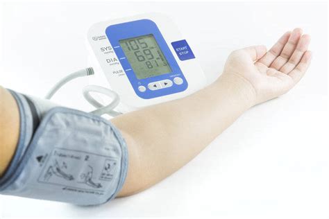 五十岁血压多少算正常? 那么哪些高血压患者应该吃药了呢?