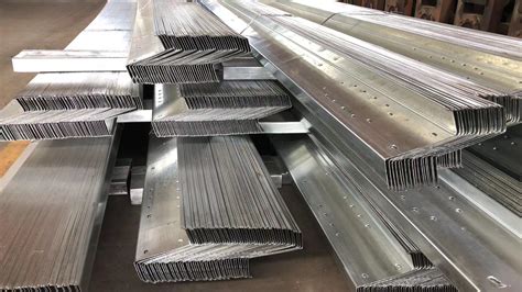 冷弯型钢- 无锡市莱格新材料科技有限公司