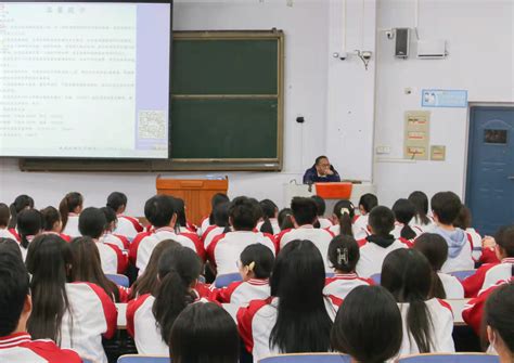 安阳电视台办公室主任王安祥老师在我院进行讲座-传媒学院