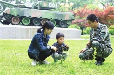 杨浦区举行军人子女教育优待政策情况通报会_手机新浪网