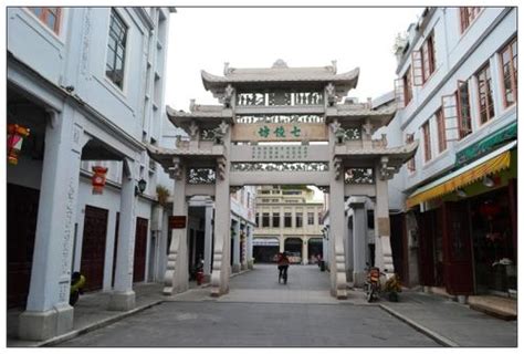 潮州网红打卡点，被称为“中国牌坊最多的街道”，游客专程来打卡__财经头条