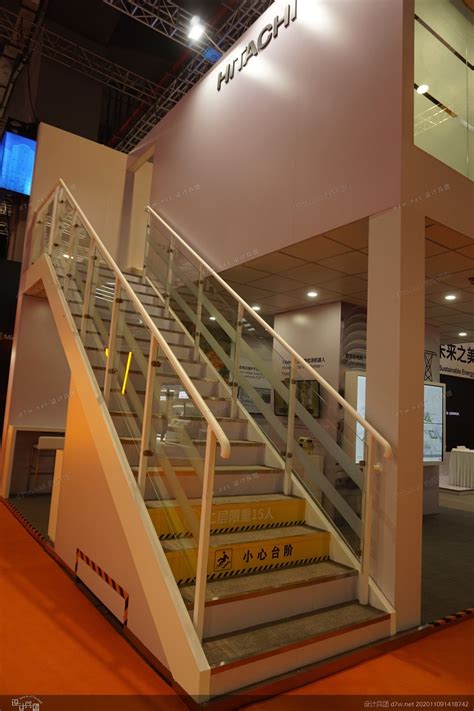 楼梯展厅效果图-杭州专业店面装饰公司