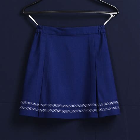 夏季女中小学生校服（白蓝）-幼儿园服装定做|中小学生床上用品|书包|校服定制-深圳恒丰胜服装