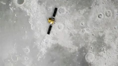 嫦娥四号探测器顺利进入月球背面着陆准备轨道_新浪图片