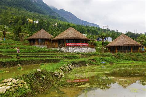 小山村 廊桥 农家乐 民宿 土菜 聚餐 厨房 视频素材,特色美食视频素材下载,高清1920X1080视频素材下载,凌点视频素材网,编号:332195