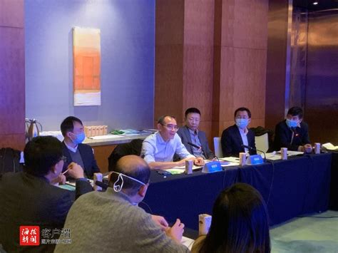 海南省商务厅召开在沪海南企业家座谈会