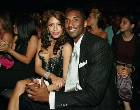 NBA球星谁妻子最美？科比老婆第三，霍福德妻子太美了|妻子|霍福德|科比_新浪新闻