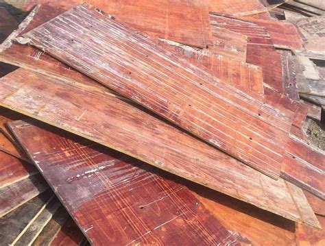 出售旧模板,本人工地模板木方出售,出售建筑废旧木方模板_大山谷图库