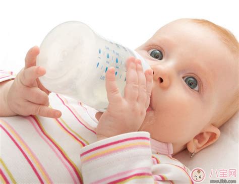 宝宝吃奶的的各种表现，宝妈看完都笑了，你家宝宝属于哪一款呢