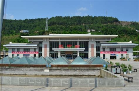 巴中火车站--四川省天雄建设工程有限公司