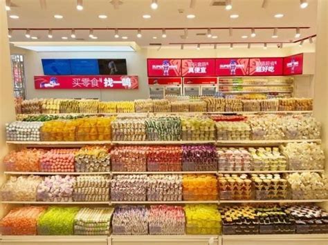 赵一鸣零食全国门店突破2000家，已开放超过100个地级市加盟|江西省_新浪新闻