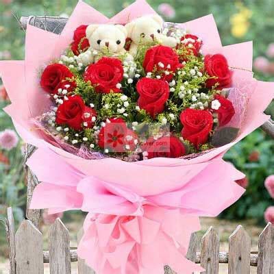 给喜欢的人送花，到底该送白玫瑰or红玫瑰还是香槟玫瑰？ - 知乎