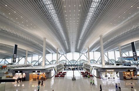 白云机场转场运营十五年 接送旅客近7亿人次-中国民航网