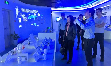 【迈科技新闻】- 湖南省科技厅领导一行莅临迈科技，产业技术“淘宝网”模式被看好 - 迈科技创新学院