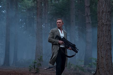《007：无暇赴死》今日上映 终极一战震撼开启