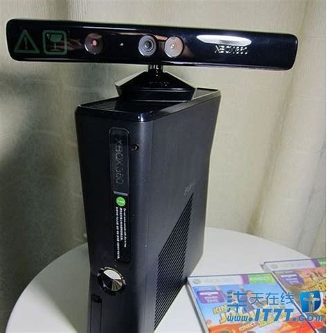 烟台微软XBOX360套装带来体感游戏冲击-微软 Xbox360 slim Kinect套装(4GB)_烟台游戏机行情-中关村在线