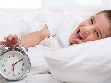 长期晚上12点以后睡觉的危害 几年下来会容易内分泌失调生理