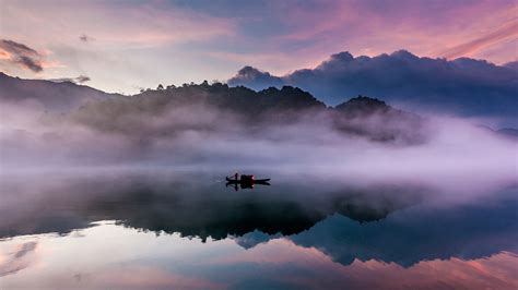 朦胧仙境：乘船腾雾，顺流而下的小东江，探索不一样的美景