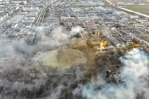 历史上的今天3月11日_2000年中国江西萍乡发生烟花爆竹厂爆炸事故，造成33人死亡。[2]
