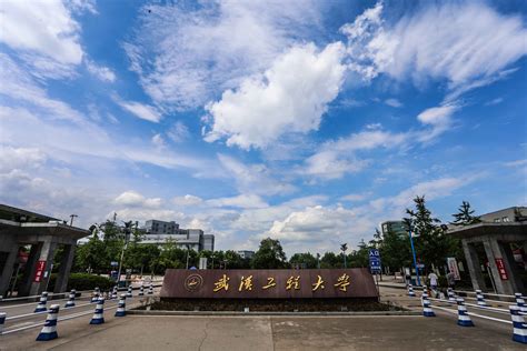 极目新闻：武汉市武昌区举办秋季校园招聘会 55家优质企业提供300个高薪岗位--湖北省人力资源和社会保障厅