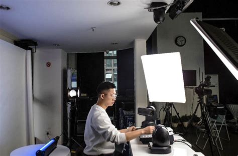 阿里巴巴数字贸易产业学院成立直播短视频、C端、大师实训工作室-江西应用科技学院