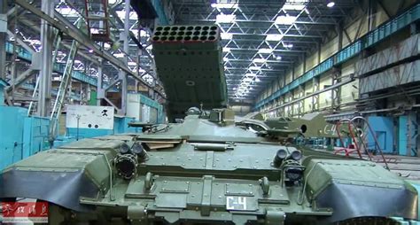 锻造“死神”！看俄工厂制造喷火坦克|伊拉克|喷火坦克|火箭弹_新浪新闻