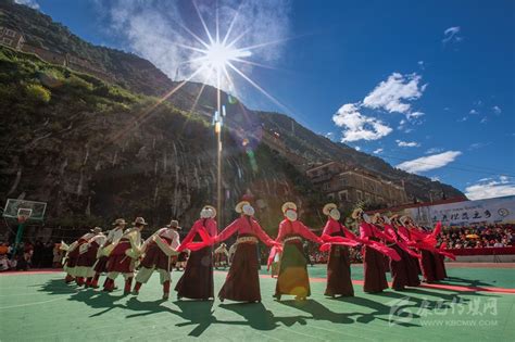 甘孜州山地旅游节之雅江县第三届松茸节-康藏文化-康巴传媒网
