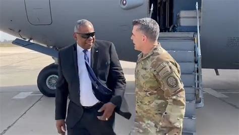 美国防部长突访伊拉克_凤凰网视频_凤凰网
