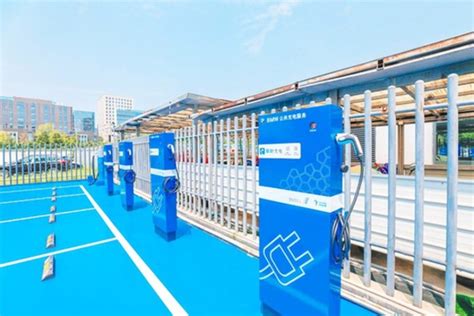 上海新增3000个充电桩 每1.07辆车就能配1台充电桩-新浪汽车