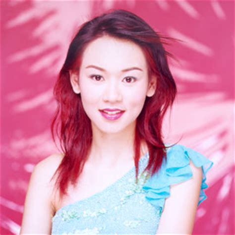 组图：2001年香港小姐冠军杨思琦