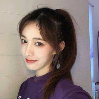 紫头温柔女生头像