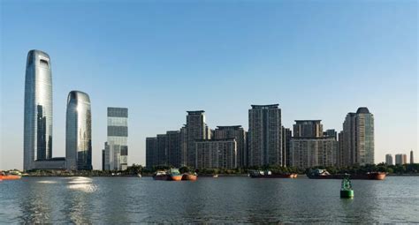 琶洲新地标，楼高212米琶洲中心全面封顶