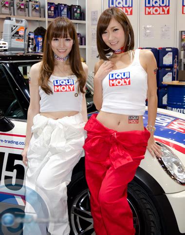 Người mẫu sexy ở Tokyo Auto Salon