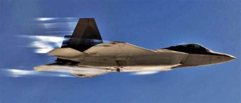 歼-20打破世界纪录, 最大飞行速度比F22快一倍|战斗机|马赫|飞行速度_新浪新闻