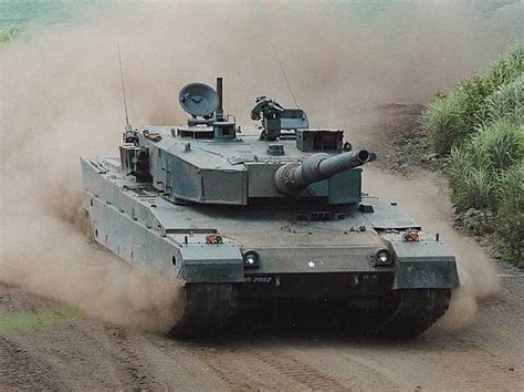 为什么坦克、装甲车各个部位的装甲厚度不一样，有厚的，有薄的|坦克|厚度|部位_新浪新闻