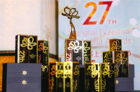 白玉兰获奖名单公布 于和伟获最佳男主角 童瑶获最佳女主角-中国网