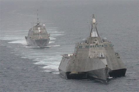 美军濒海战斗舰在南海抵近中国科考船 我054A舰现身|南海|濒海战斗舰|美军_新浪军事_新浪网