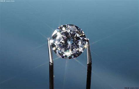 一颗228.31ct水滴形钻石「Harrods Diamonds」将在伦敦出售 – 我爱钻石网官网