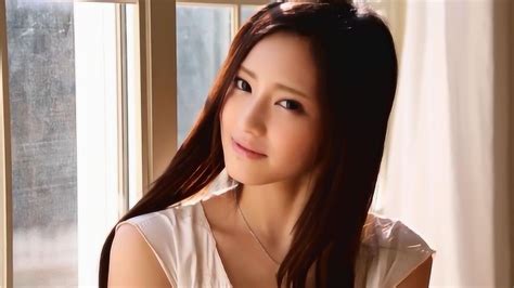 桃谷绘里香图片