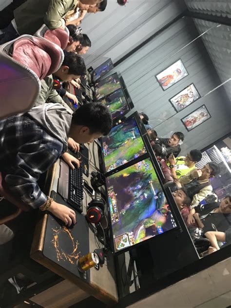 2017年中国游戏从业者平均月薪约1.2万元 | 游戏大观 | GameLook.com.cn