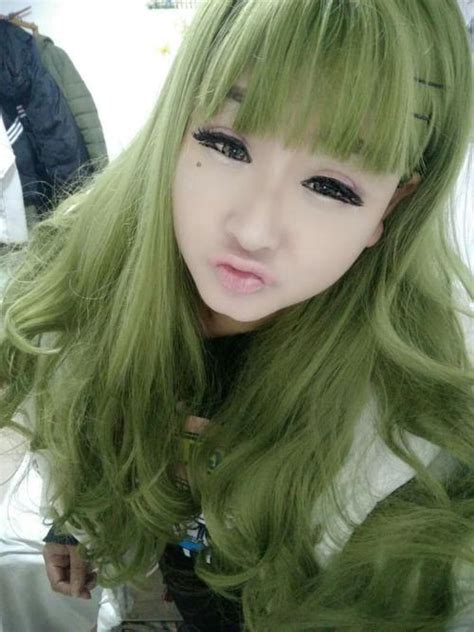 抹茶绿女图片