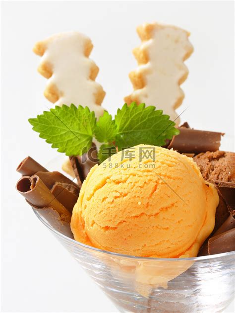 冰淇淋圆锥形圣代意大利冰淇淋PNG图片素材下载_图片编号5135440-PNG素材网