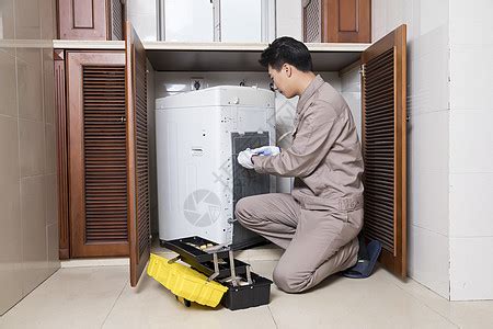 空调清洗上门服务 挂柜机除菌消毒去污 家电清洗服务