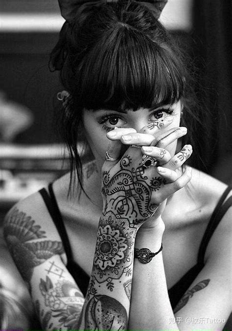 世界上纹身最多的女人，全身四十多处，看着都不像正常人类！