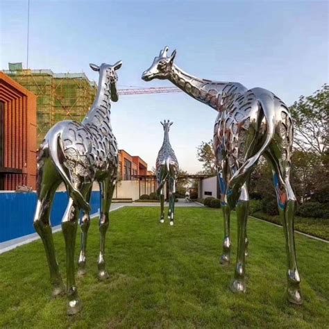 长颈鹿雕塑 不锈钢长颈鹿雕塑 户外不锈钢动物雕塑 厂家定制 博安