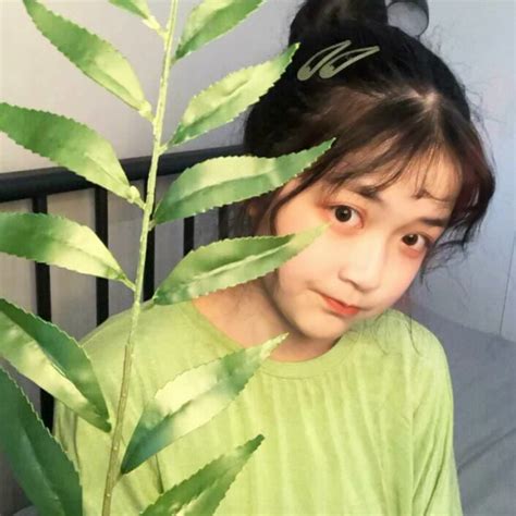 甜美女生贴纸头像