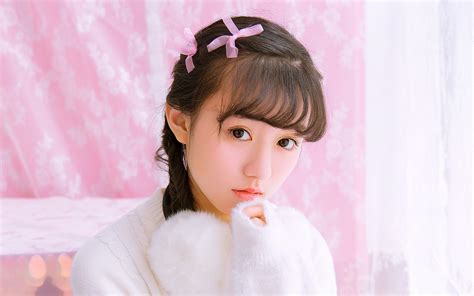 粉色少女壁纸图片